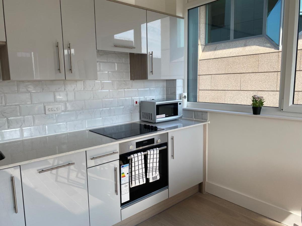 Central Location, Parking, Wi-Fi, Modern Apartment Milton Keynes Exterior photo